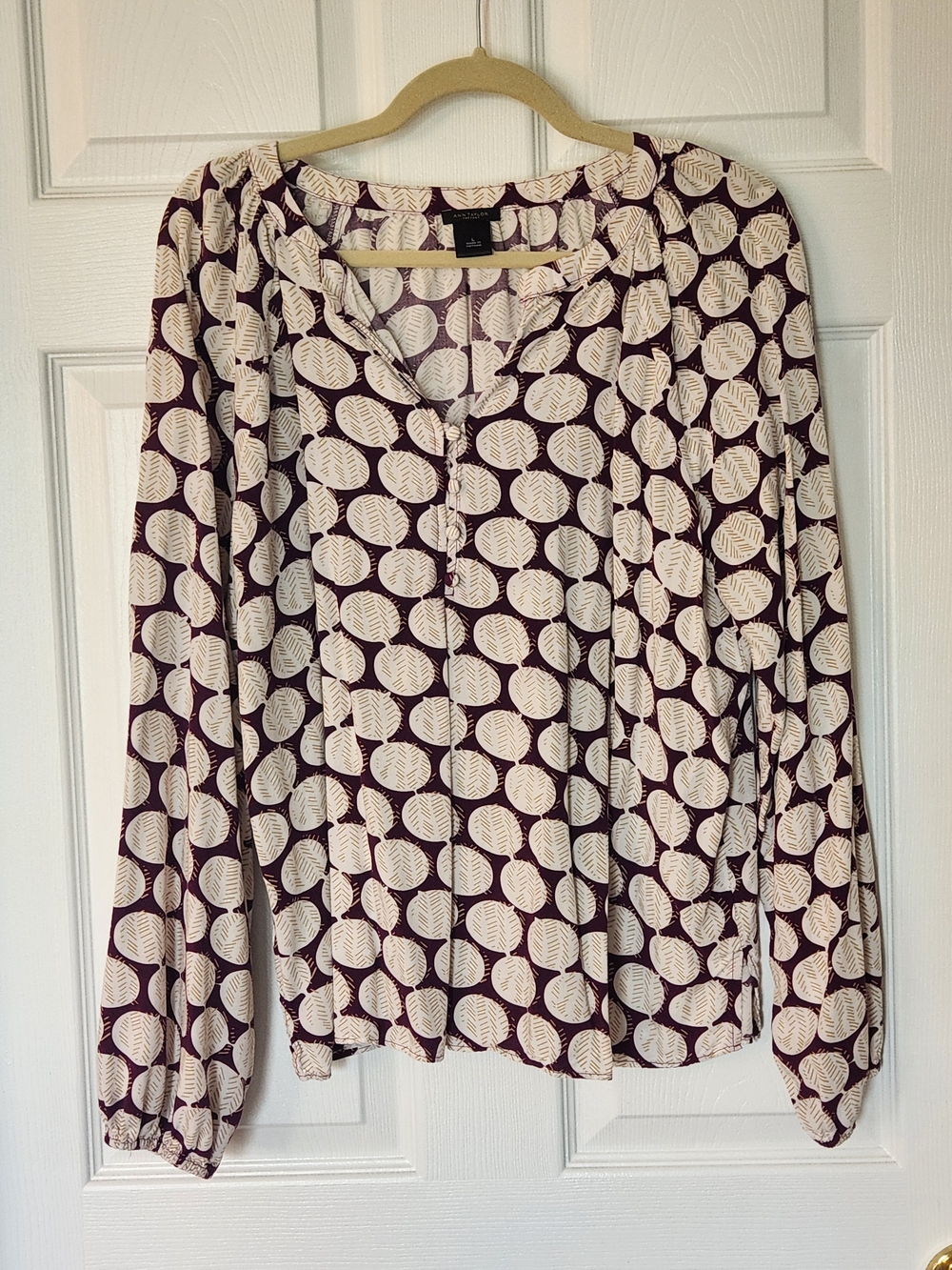 Ann Taylor Factory Cream & Plum Leaf-Print Long-Sleeve Blouse